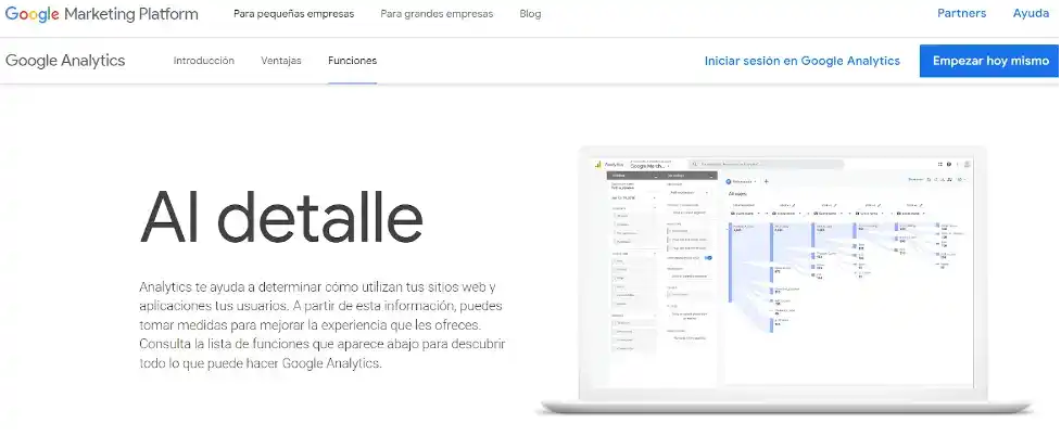 Captura de pantalla de la página de Google Analytics que destaca sus funciones clave para analizar el comportamiento de los usuarios en sitios web y aplicaciones.